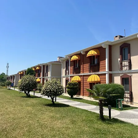 Sapanca Hotel 3*