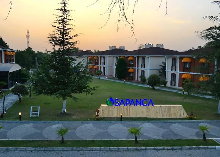 Sapanca Szálloda 3*