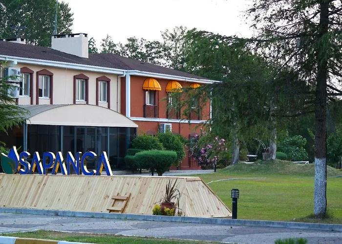 Sapanca Szálloda 3*